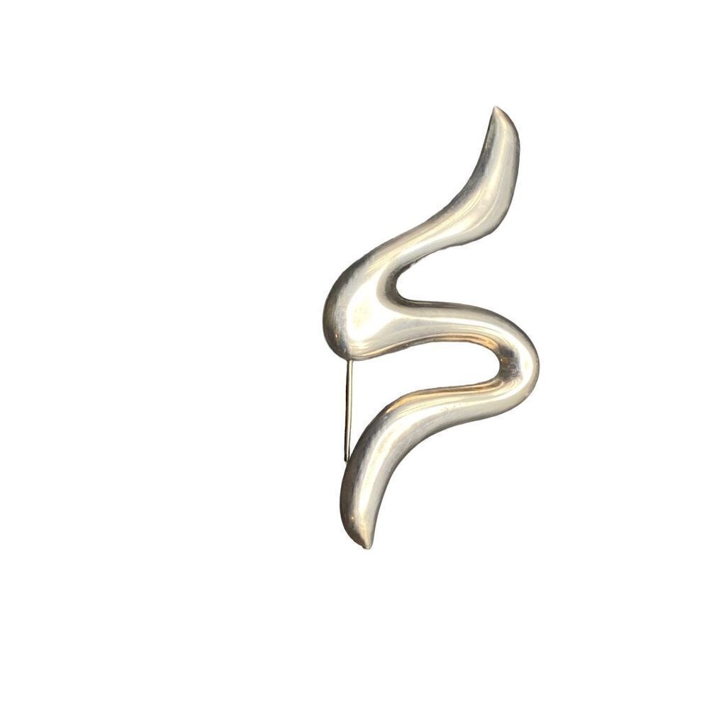 Silver zig zag swoosh large pin strong clasp